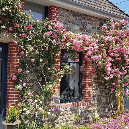 Le Jardin Bed and Breakfast Coudeville Exteriör bild