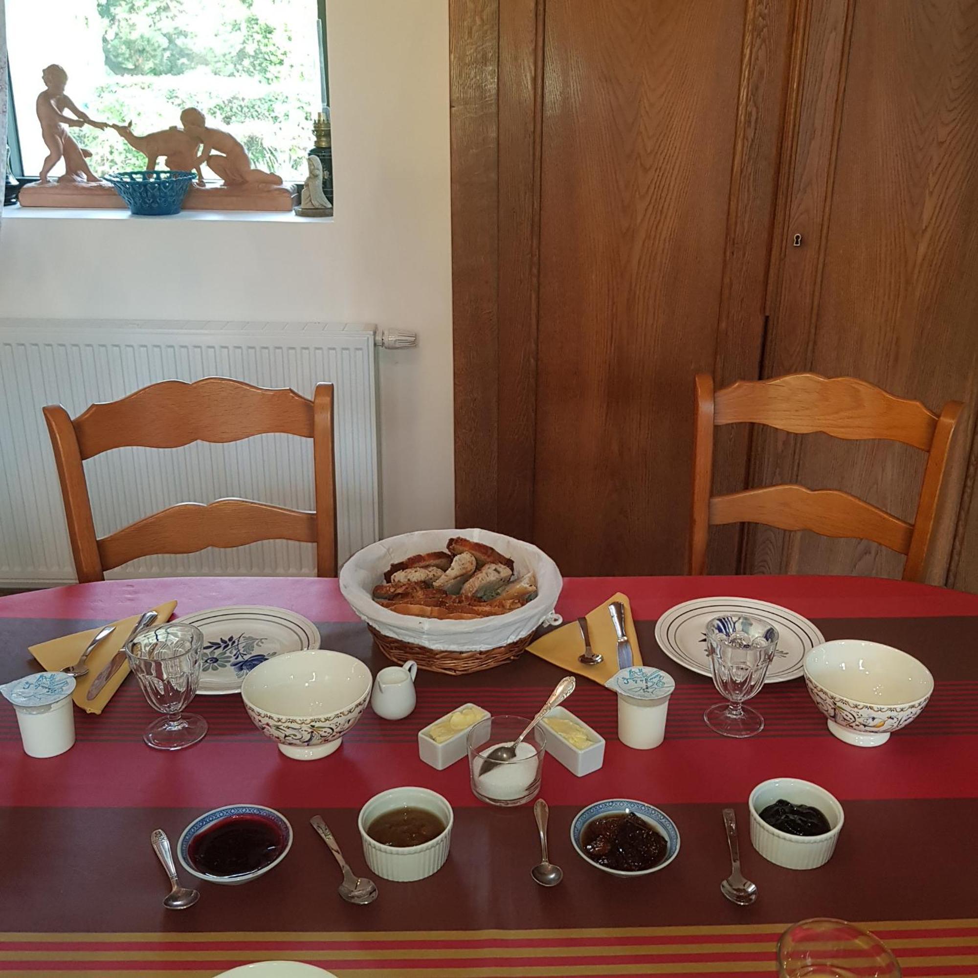 Le Jardin Bed and Breakfast Coudeville Exteriör bild